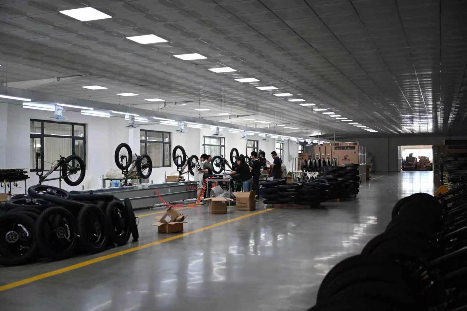 Electric two-wheel production workshop